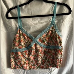 Wild fable crop top floral tank. Size L